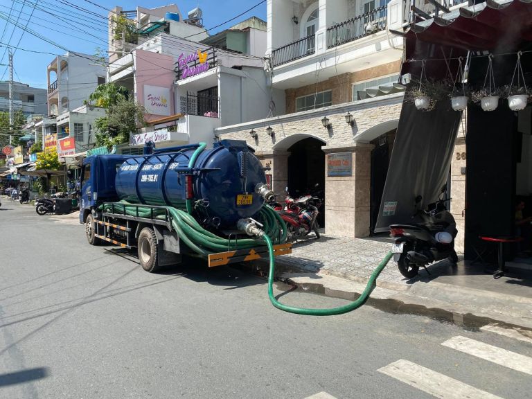  Rút hầm cầu xã Krông Năng